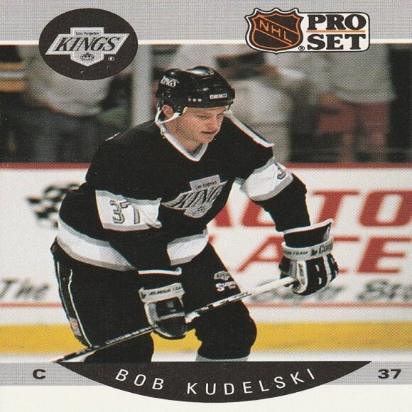 Bob Kudelski (LA Kings) Vintage 1990 Pro Set NHL Hockey Card - Card Number 122 - Picture 1 of 2